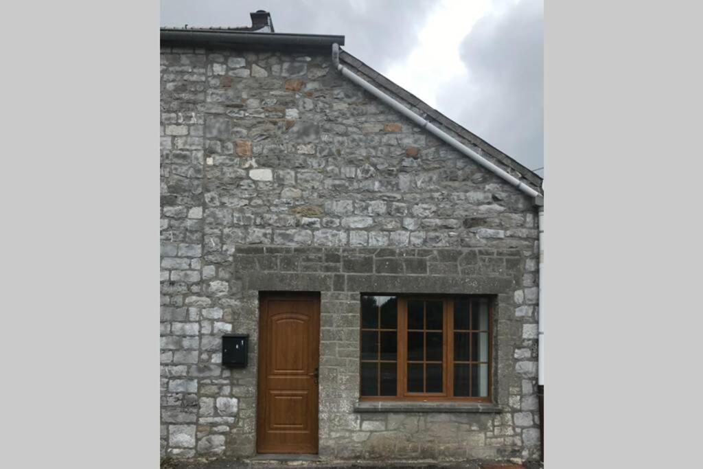 Petite Maison A La Campagne Couvin Exteriör bild